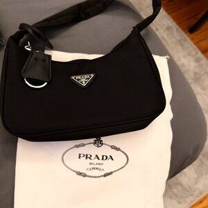 Prada Re Edition 2000 Shoulder Purse